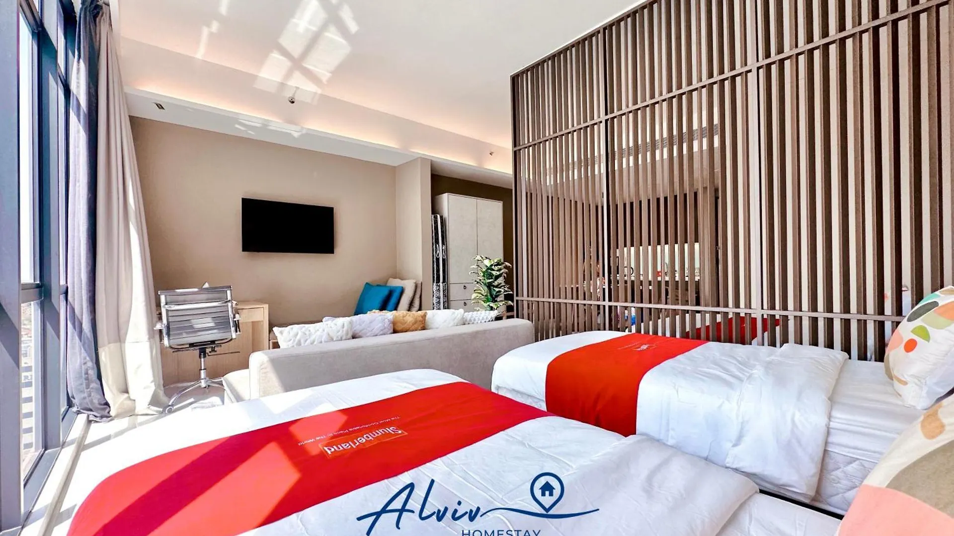 Alviv 99 Suites I Family Suite I 4-7 Pax I 5Minsmelakacruise I Jonkerst Διαμέρισμα